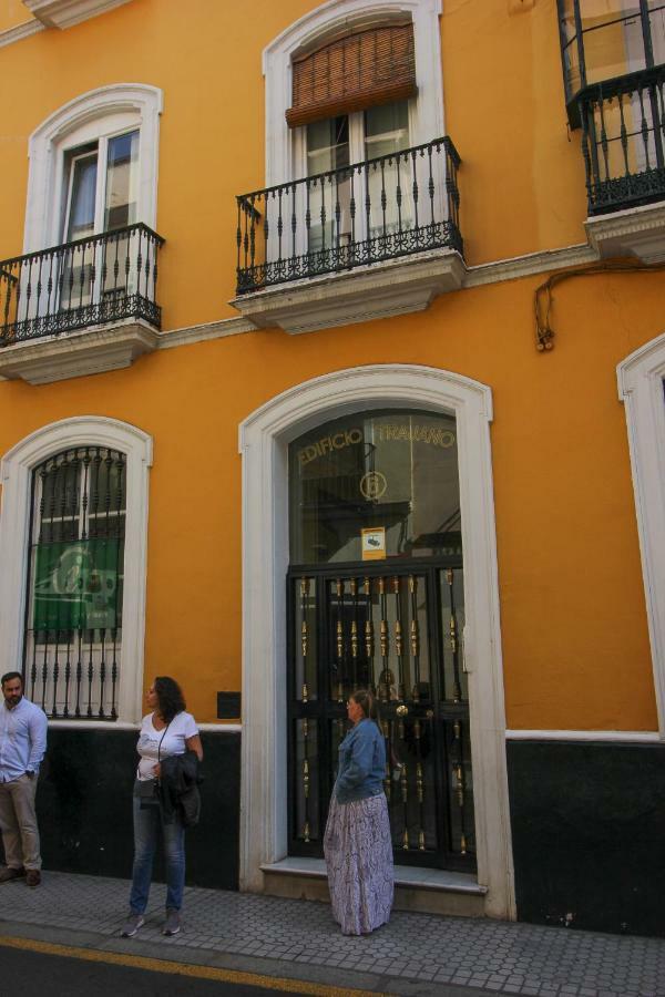 Apartamento Trajano 塞维利亚 外观 照片